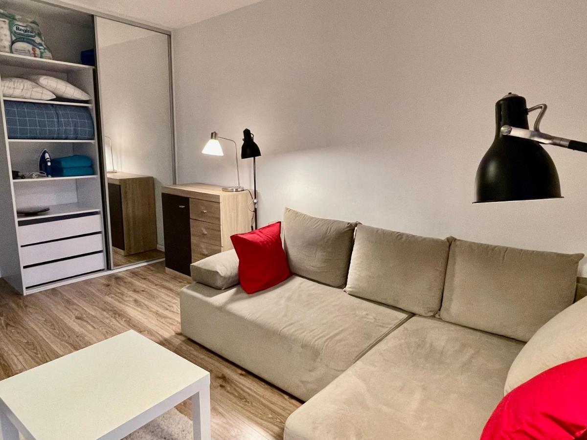 Apartament Holiday Metro Fast Wifi Tv'70 Netflix Hbo Appletv Warszawa Zewnętrze zdjęcie