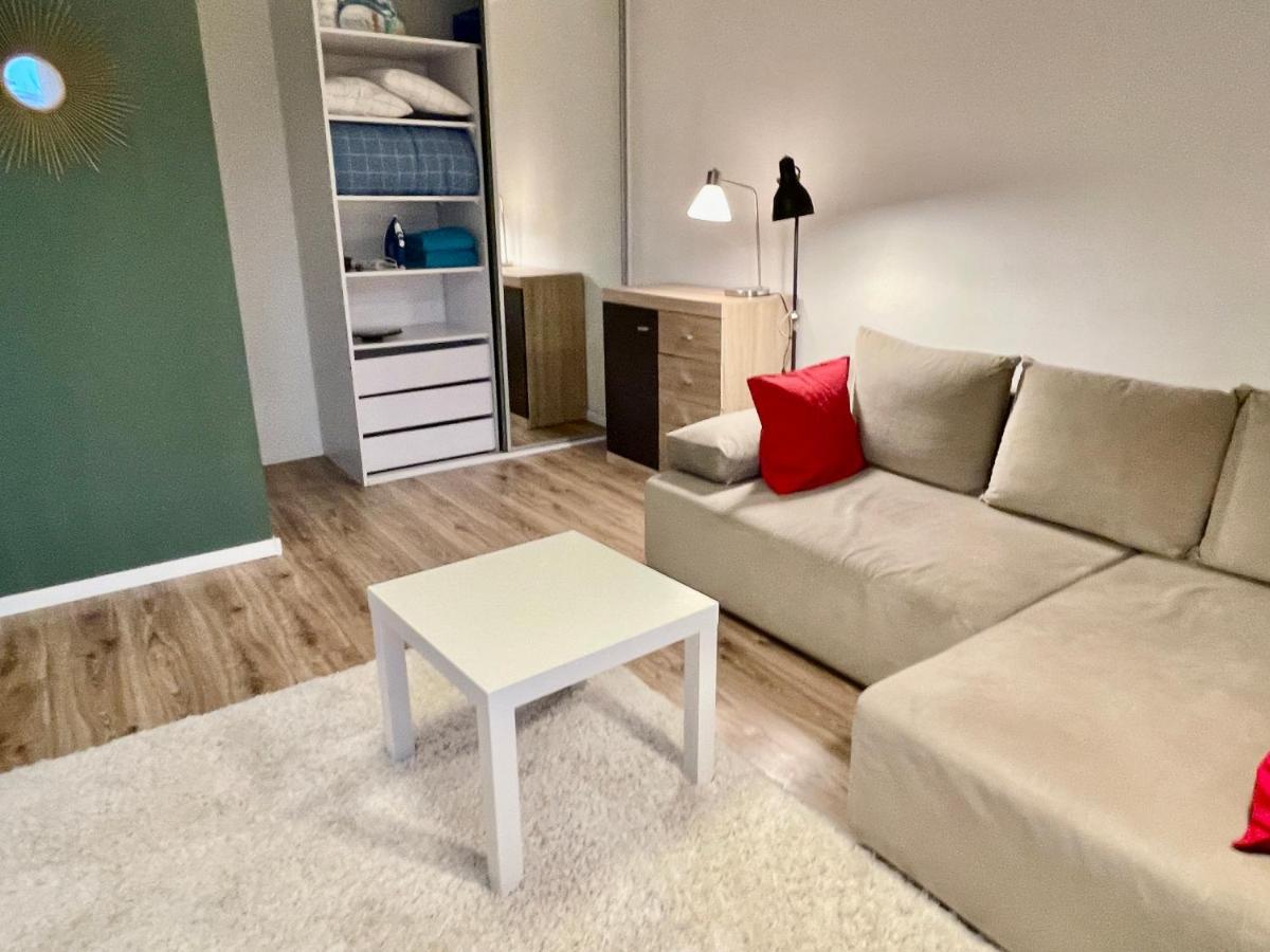 Apartament Holiday Metro Fast Wifi Tv'70 Netflix Hbo Appletv Warszawa Zewnętrze zdjęcie